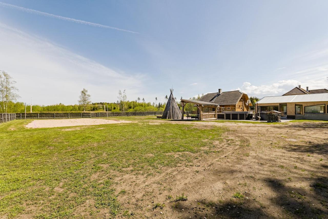 Kajamaa Holiday Home Saku Екстериор снимка